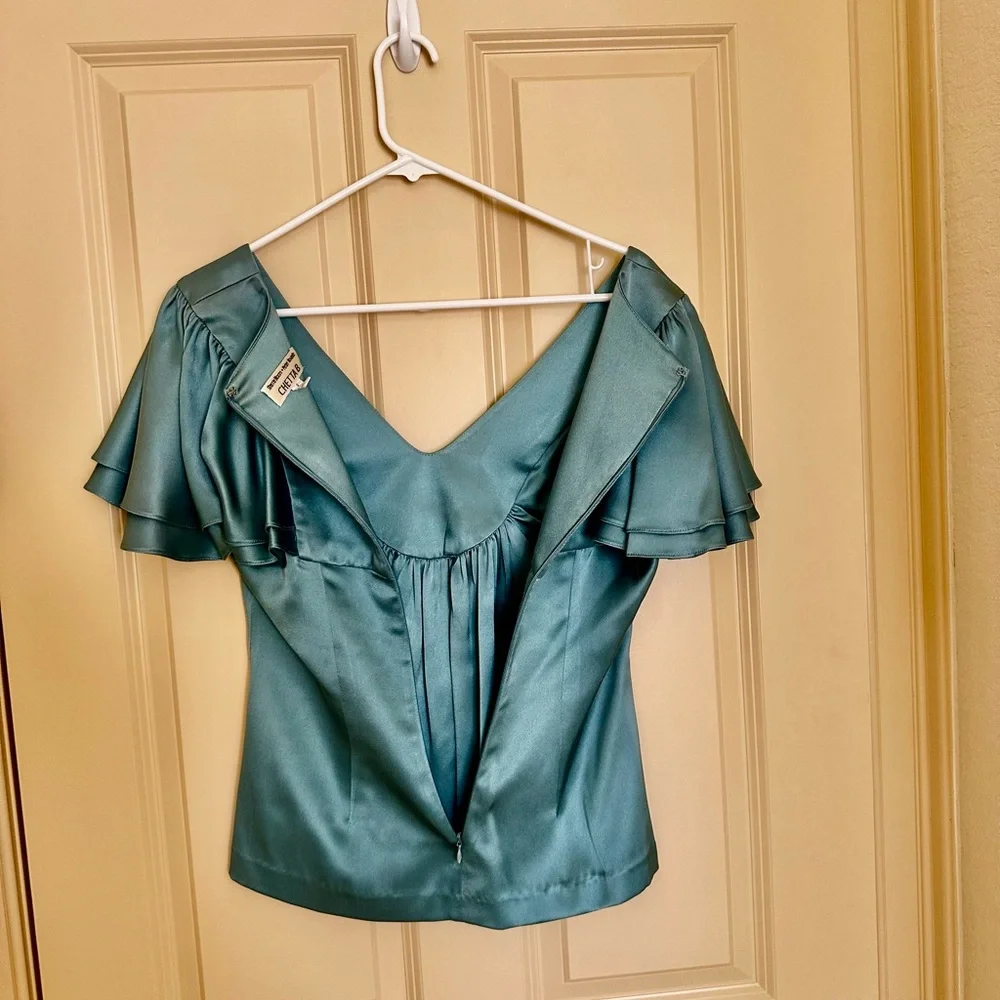 Silk top with butterfly wing sleeves - Picture 3 of 4